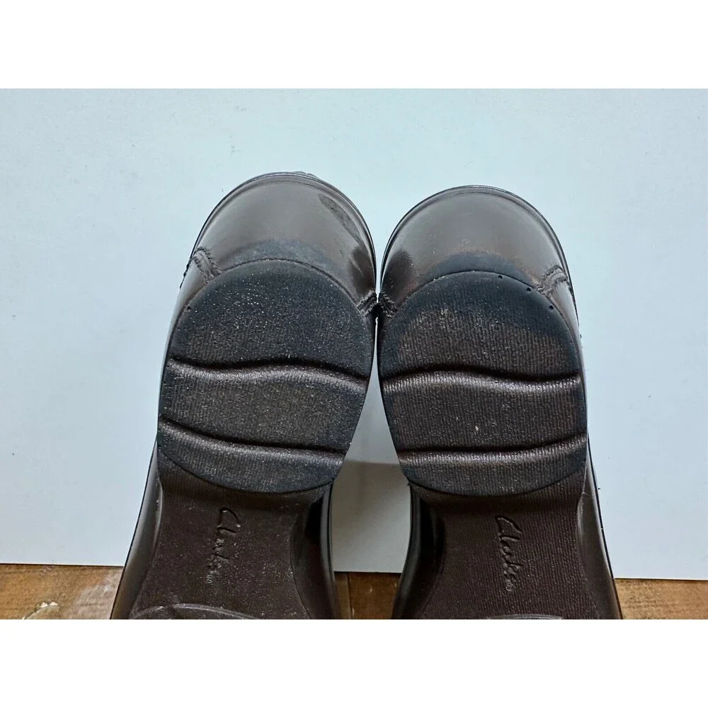 Clarks Black women size 9 M brown leather loafer comfort clogs 20701